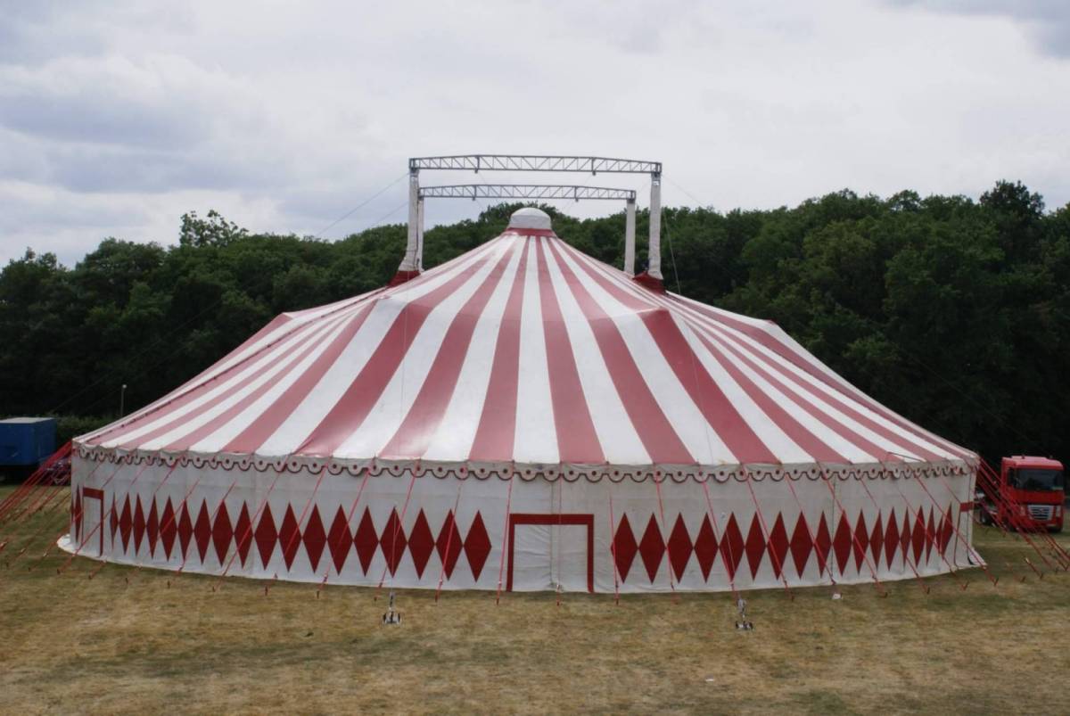 Location de chapiteaux de cirque en gironde