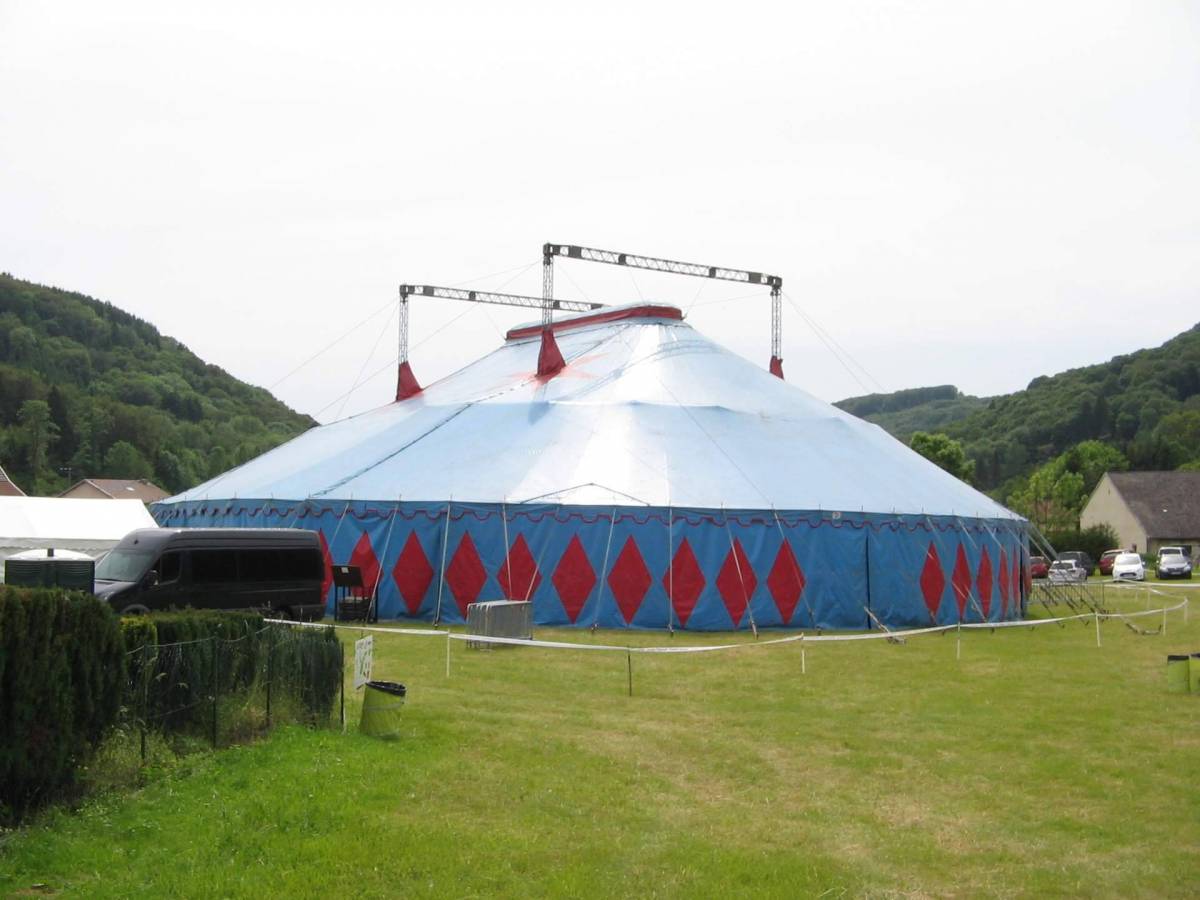 location de chapiteau de cirque en normandie