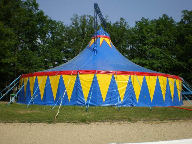 Location de chapiteaux et de gradins pour évènements à Toulouse en Haute-Garonne